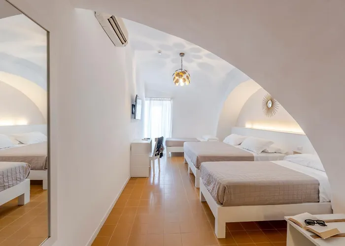 Hotel Baia Di Puolo